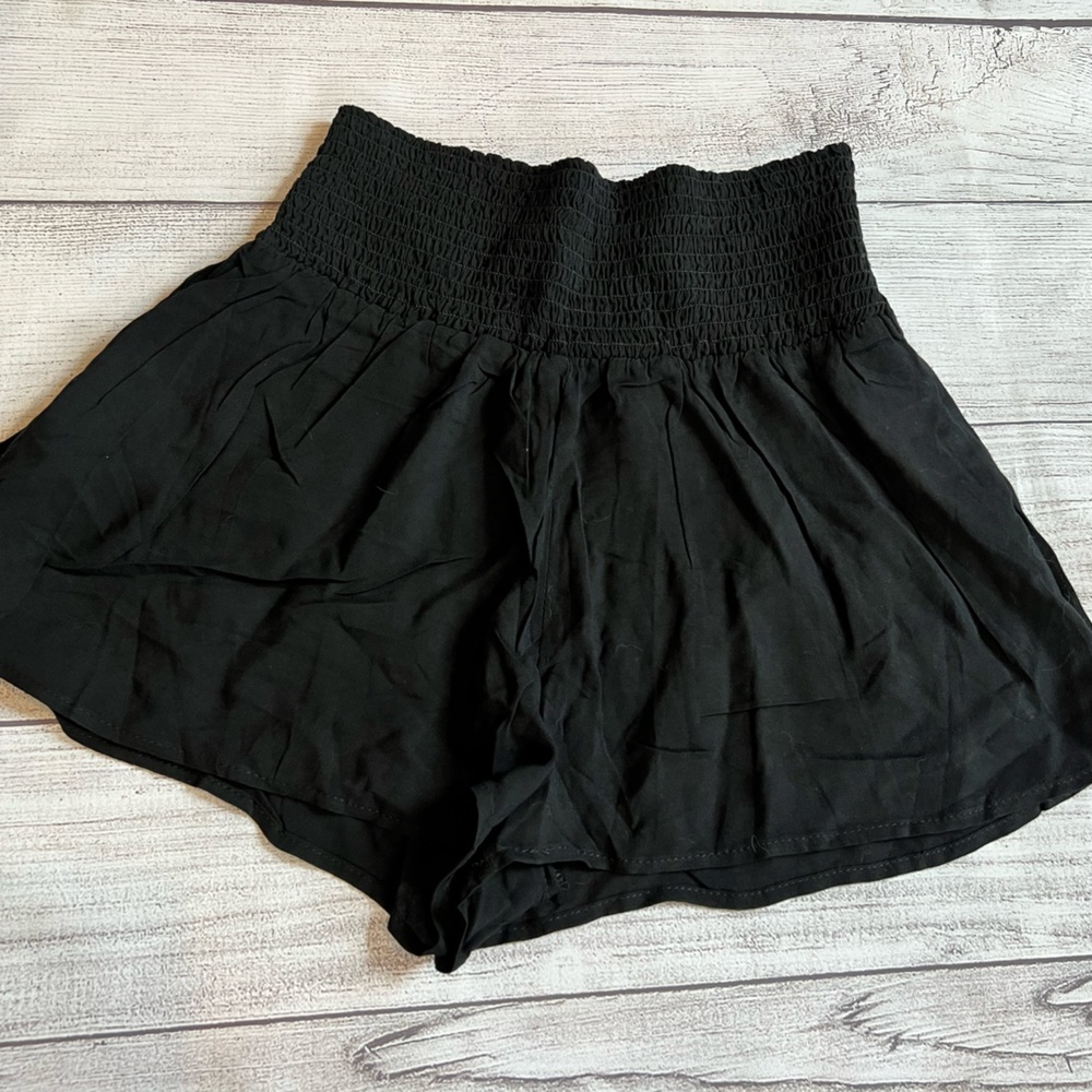 Young and reckless shorts